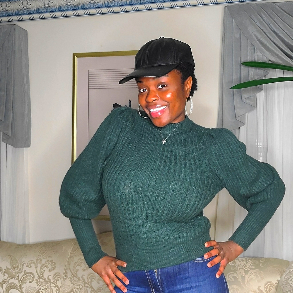 Leith Sweater 
Green Bug 
Size Large 
Really cute